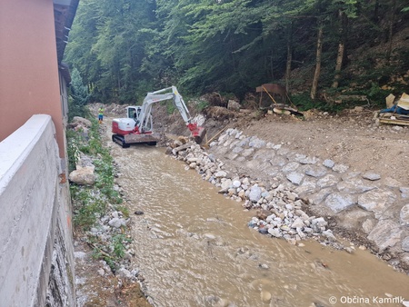 Sanacijska obnova vodotokov in hudournikov po poplavah (4)